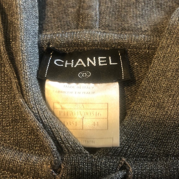 Pre-loved Chanel sparkly gray hoodie in size 44! - Picture 9 of 12